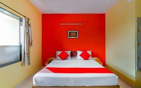 Hotel Sunshine Valsad 3*